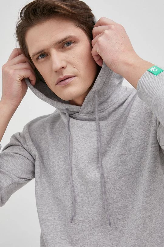 Ανδρικά Χωρίς φερμουάρ United Colors Of Benetton - Βαμβακερή μπλούζα γκρί 6 Ανδρικά Χωρίς φερμουάρ United Colors Of Benetton - Βαμβακερή μπλούζα γκρί - Image 4