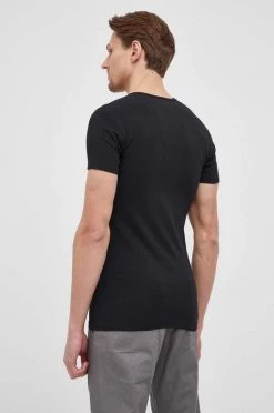 Ανδρικά Μπλουζάκια Μπλουζάκι United Colors Of Benetton χρώμα: μαύρο -United Colors of Benetton Εκπτώσεις unnamed file 104