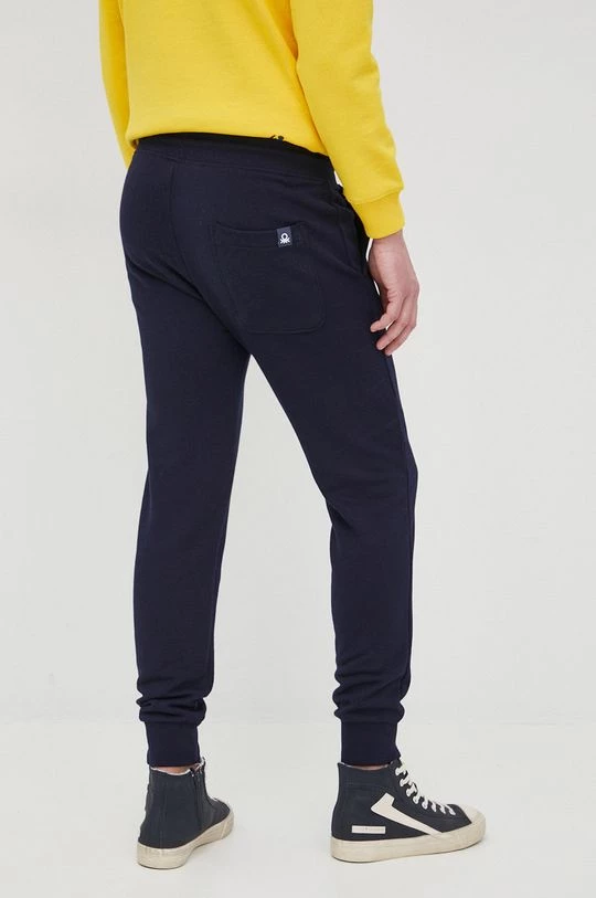 Ανδρικά Παντελόνια φόρμας Βαμβακερό παντελόνι United Colors Of Benetton χρώμα: ναυτικό μπλε 5 Ανδρικά Παντελόνια φόρμας Βαμβακερό παντελόνι United Colors Of Benetton χρώμα: ναυτικό μπλε - Image 3