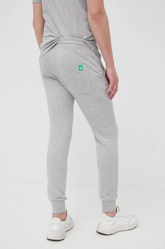 Ανδρικά Παντελόνια φόρμας Βαμβακερό παντελόνι United Colors Of Benetton χρώμα: γκρι 5 Ανδρικά Παντελόνια φόρμας Βαμβακερό παντελόνι United Colors Of Benetton χρώμα: γκρι - Image 3