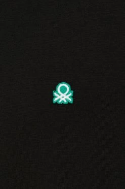 Ανδρικά Μπλουζάκια Βαμβακερό μπλουζάκι United Colors Of Benetton μαύρο -United Colors of Benetton Εκπτώσεις unnamed file 1618