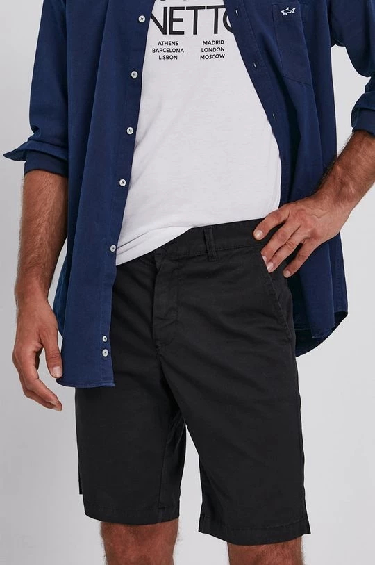 Ανδρικά Σορτς United Colors Of Benetton χρώμα: μαύρο 3 Ανδρικά Σορτς United Colors Of Benetton χρώμα: μαύρο