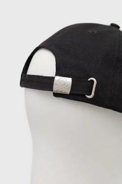 Ανδρικά Jockey Βαμβακερό καπέλο United Colors Of Benetton μαύρο -United Colors of Benetton Εκπτώσεις unnamed file 957